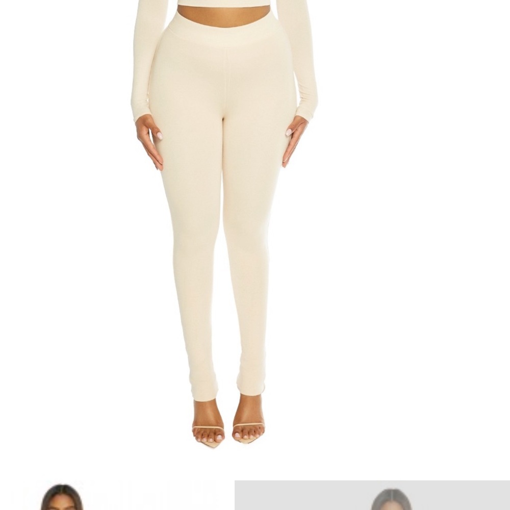 Naked wardrobe leggings in oatmeal